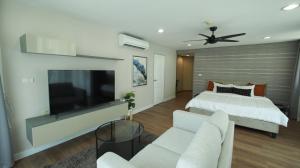 🔥For urgent rent🔥 Penthouse 4 bedrooms, 5 bathrooms The fine @ river near the BTS, ready to move in immediately