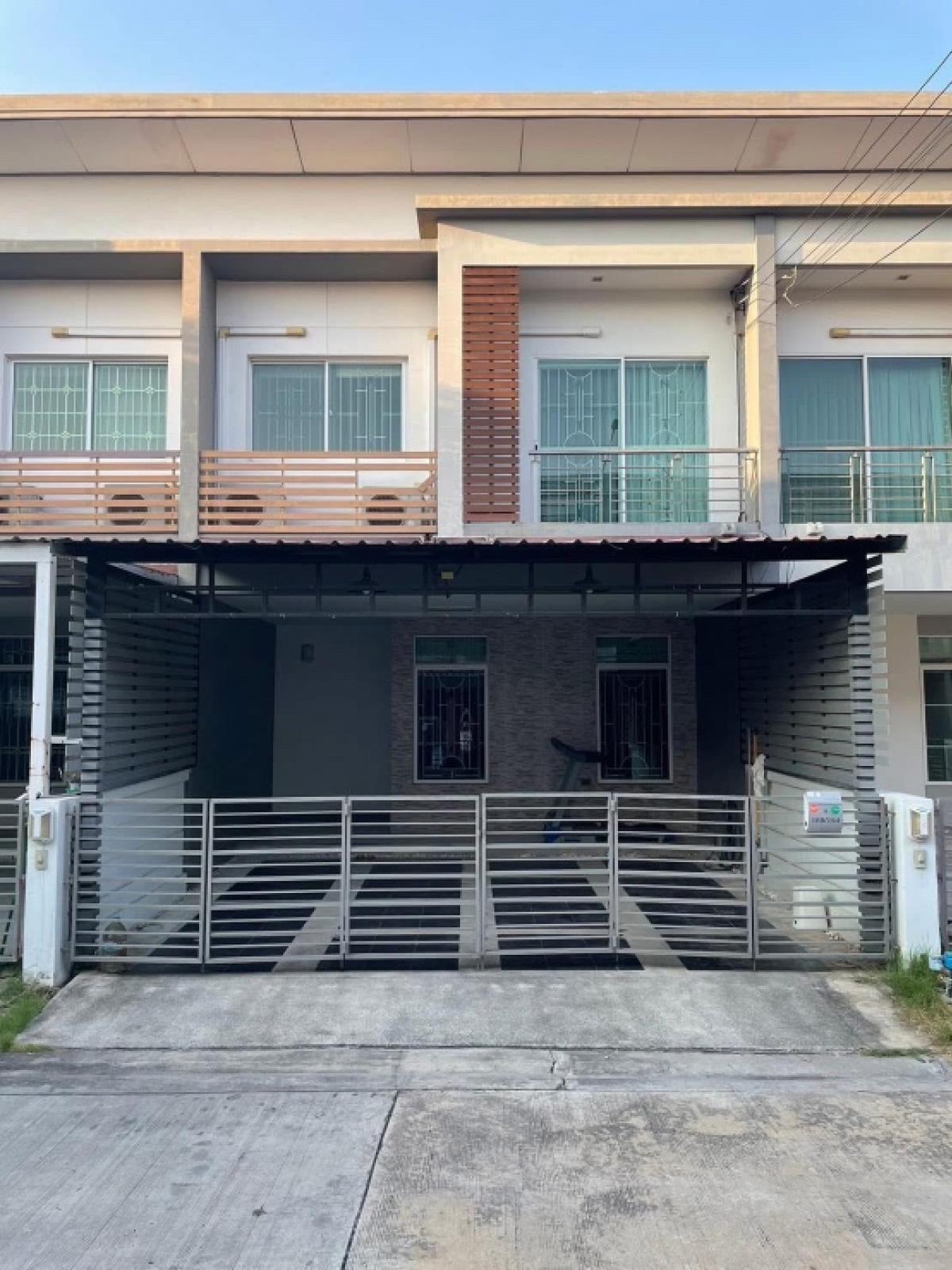 Rent !!!  Townhome, Habit Town Village-Watcharapol