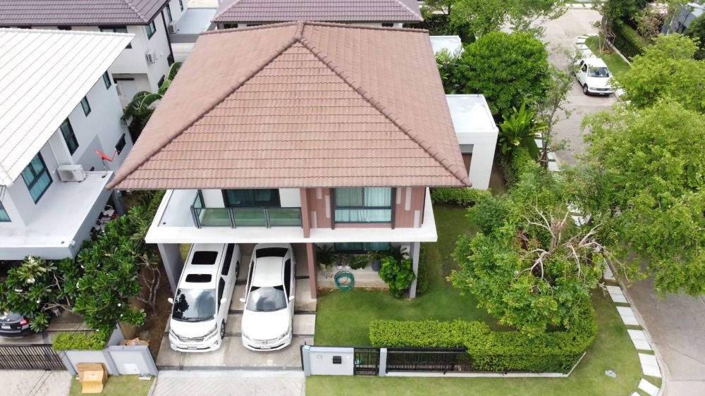 บุราสิริ วงแหวน - อ่อนนุช ขาย/เช่า​ บ้านเดี่ยวพร้อมอยู่​ พร้อมเฟอร์​นิเจอร์ บุราสิริ- วงแหวนอ่อนนุช ทรงบ้าน Asscher ขนาดที่ดิน 67.3 ตร.ว. พื้นที่ใช้สอยรวม 188 ตร.ม.​ ยกกระเป๋าเข้ามาอยู่ได้เลย​ ตู้เย็น, เครื่องซักผ้า, เคร