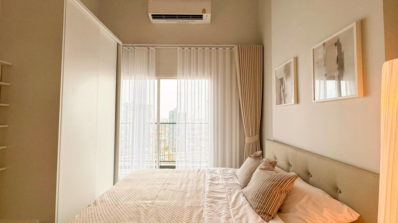 Details: Condo for rent Metro sky Sathorn - Wutthakat, close to BTS Wutthakat, ready to move in (Line: @starcondo) 10,000 baht (there is a short-term rate) Details: Condo for rent Metro sky Sathorn - Wutthakat, close to BTS Wutthakat, ready to move in (Line: @starcondo) 10,000 baht (there is a short-term rate)