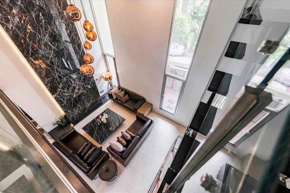 ♦ Modern Style ♦ Townhome 5 ชั้น | 4 ห้องนอน 4 ห้องน้ำ | 34.1 ตร.ว., 380.00 ตร.ม. | ใกล้ สวนลุมพินี 6 นาที, MRT คลองเตย 8 นาที, วัน แบงค็อก 9 นาที – รูปที่ 4