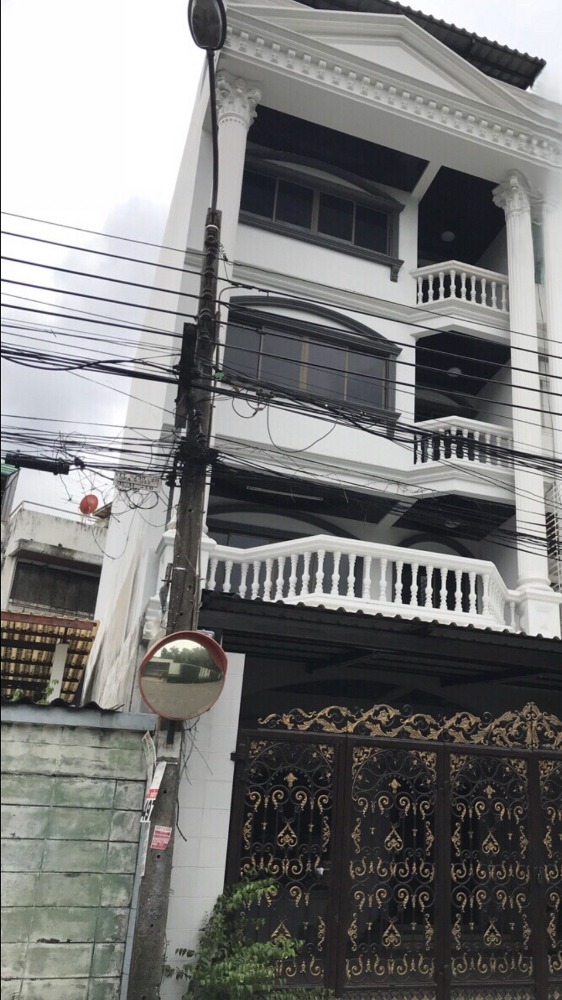 Townhome Lat Phrao 35 / 9 Bedrooms (SALE) MEAW603
