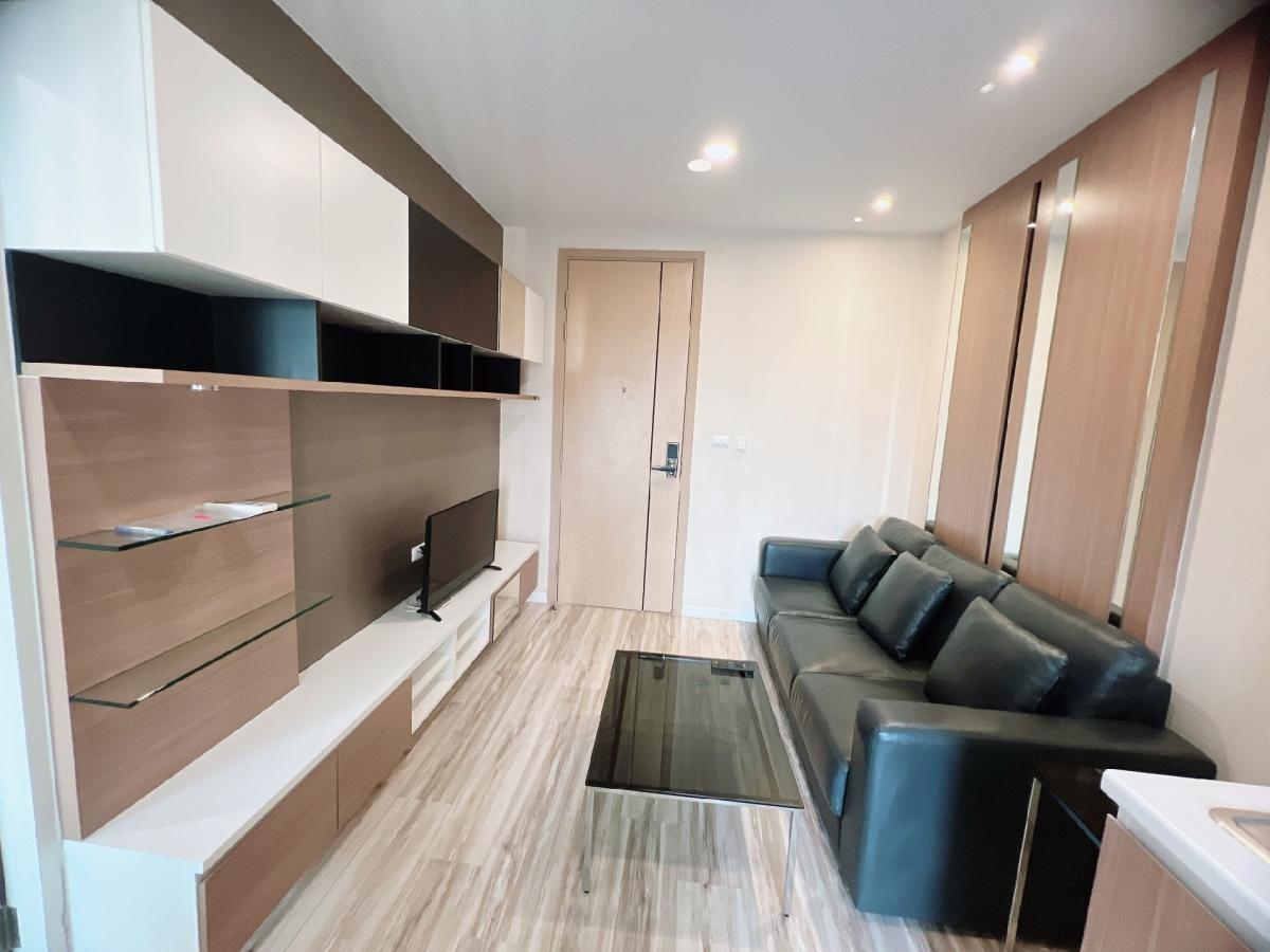 🏢 ให้เช่า พลัส คอนโดศรีราชา เพียง 9000 ลดจาก 12000  ราคานี้ห้ามช้า มีห้องเดียวจร้า  ชั้น 11   ขนาด 1 ห้องนอน 1 ห้องน้ำ ขนาด 30 ตร.ม รวมค่าส่วนกลาง   ประกัน 2 เดือน-ค่าเช่า 1 เดือน สัญญา รายปี    แต่งสวยตามรูปค่ะ   👉ระเบียงทิศตะวันออก – รูปที่ 2