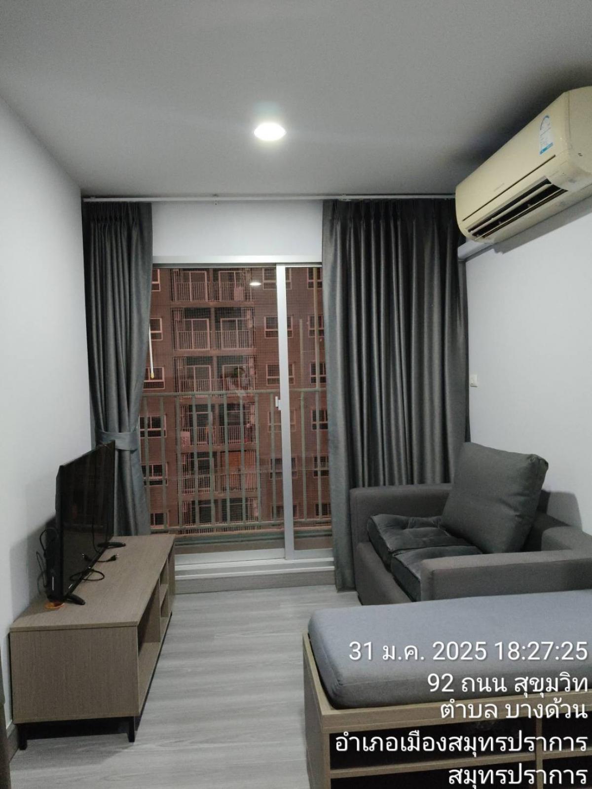 Rent The Trust Erawan, corner room, rely on the new Renovate 1 Bedroom 28 sqm.