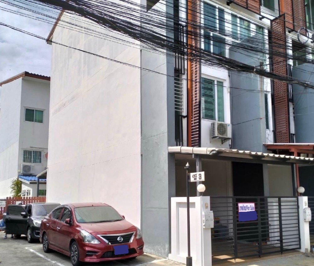 ขายทาว์นโฮม 3.5 ชั้น แอททิคไลท์ แจ้งวัฒนะ แปลงหัวมุม รูปทรงทันสมัย หลังเซ็นทรัลแจ้งวัฒนะ