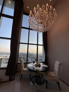 Condo for rent: The Emporio Place - Sukhumvit 24, room size 83 sq m, fully furnished and complete electrical appliances.