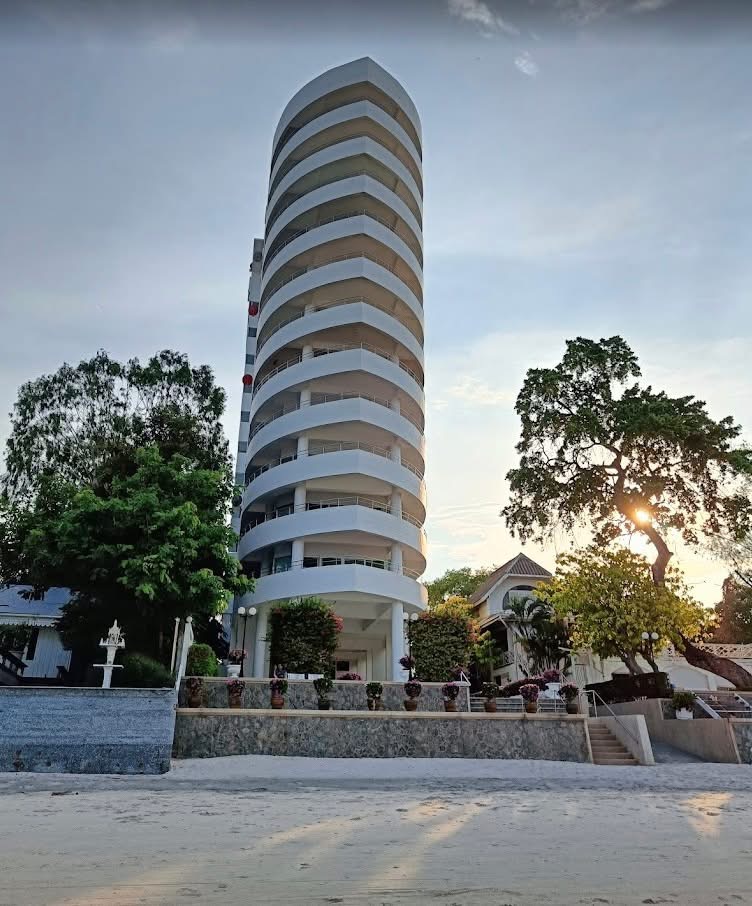 Condo for sale, Royal Princess Hua Hin, 4 bedrooms, large balcony, newly renovated, fully furnished