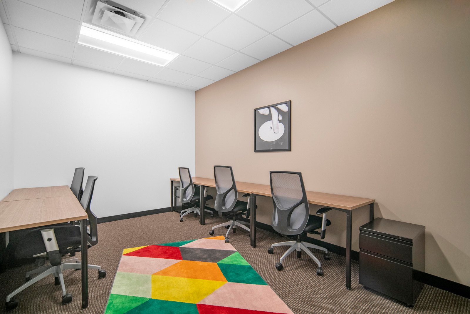 พื้นที่โคเวิร์กกิ้งใน Regus Pearl Building พื้นที่โคเวิร์กกิ้งใน Regus Pearl Building