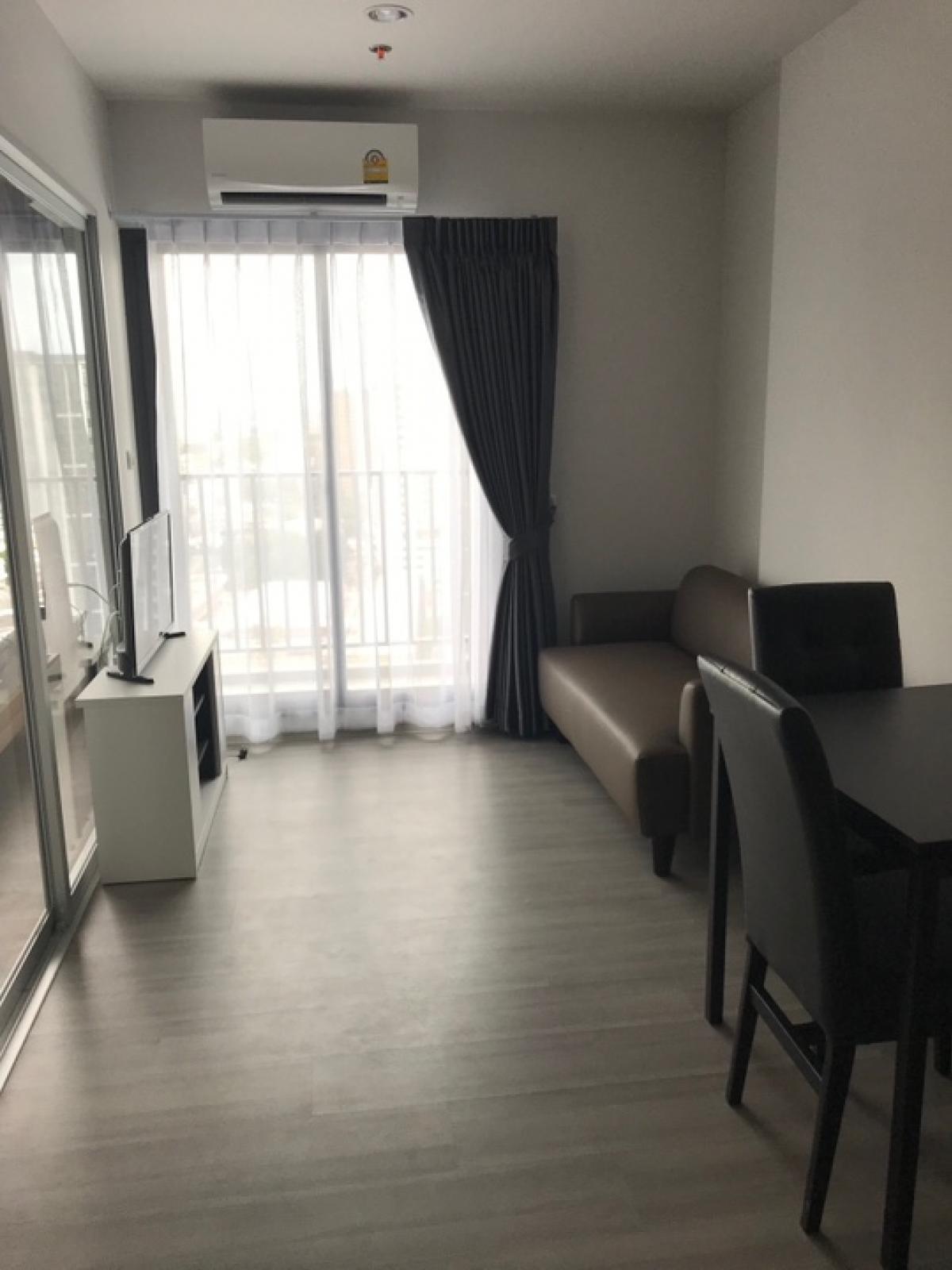 Condo for sale, Parkland Charan-Pinklao, beautiful room, good view, fully furnished.