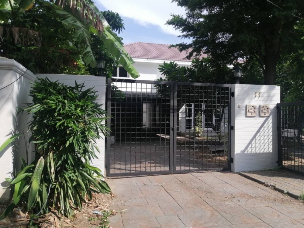 For rent: 2-storey detached house, Muang Thong Village, Phatthanakan Road, air-conditioning, fully furnished, 3 bedrooms, 3 bathrooms, rental price 45,000 baht per month – รูปที่ 3