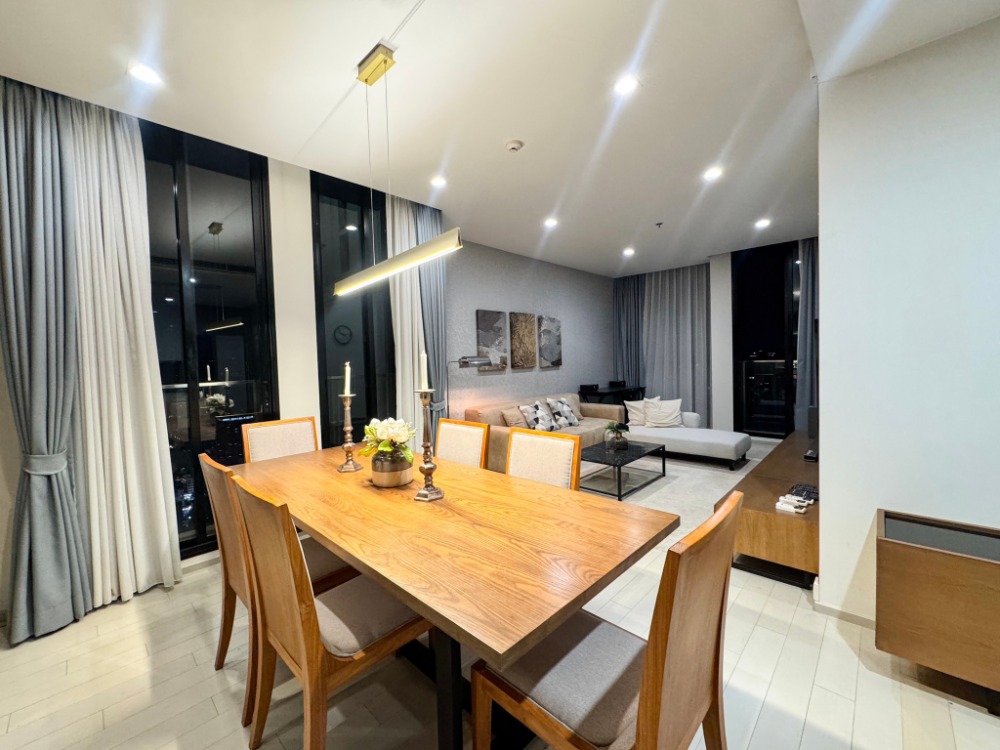 ♦ Special Type ♦ B Tower, 40+ Floor, Type C09 | 120.00 sq.m. 3 Beds | Condo skywalk connect to BTS ploenchit and Central Embassy. ♦ Special Type ♦ B Tower, 40+ Floor, Type C09 | 120.00 sq.m. 3 Beds | Condo skywalk connect to BTS ploenchit and Central Embassy.