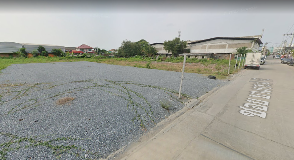 Land for sale, Soi Bang Kadi 15, 1 rai, beautiful land, filling and then on the road in the alley, very wide, big car. Land for sale, Soi Bang Kadi 15, 1 rai, beautiful land, filling and then on the road in the alley, very wide, big car.