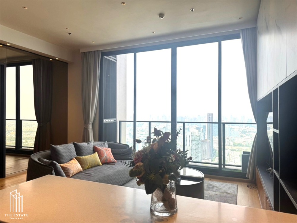 Duplex room for rent Whizdom Essence, high floor, open view 102.34 sq.m. 3 bedroom @100,000 Baht Duplex room for rent Whizdom Essence, high floor, open view 102.34 sq.m. 3 bedroom @100,000 Baht