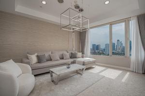 ❖ Nice Decoration ❖ ชั้น 15+ 164.00 ตร.ม. | 3 ห้องนอน 3 ห้องน้ำ | วิวเมือง ลิฟท์ส่วนตัว พร้อมเฟอร์ | ใกล้ BTS ทองหล่อ 1 นาที