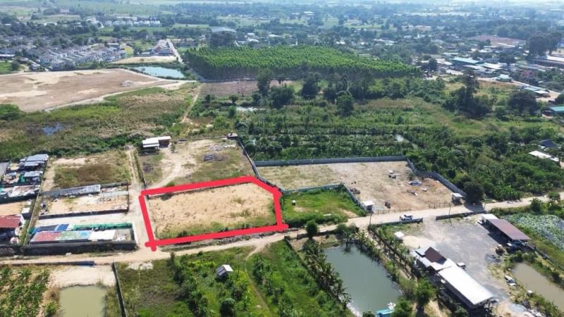 Land for sale in Sriracha, residential area, Na Phrao, near Bang Phra Reservoir Land for sale in Sriracha, residential area, Na Phrao, near Bang Phra Reservoir