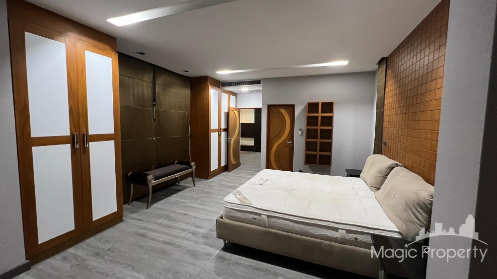 ให้เช่า ทาวน์เฮ้าส์ 5 ห้องนอน ในสุขุมวิท 26 เขตคลองเตย กรุงเทพฯ – รูปที่ 2