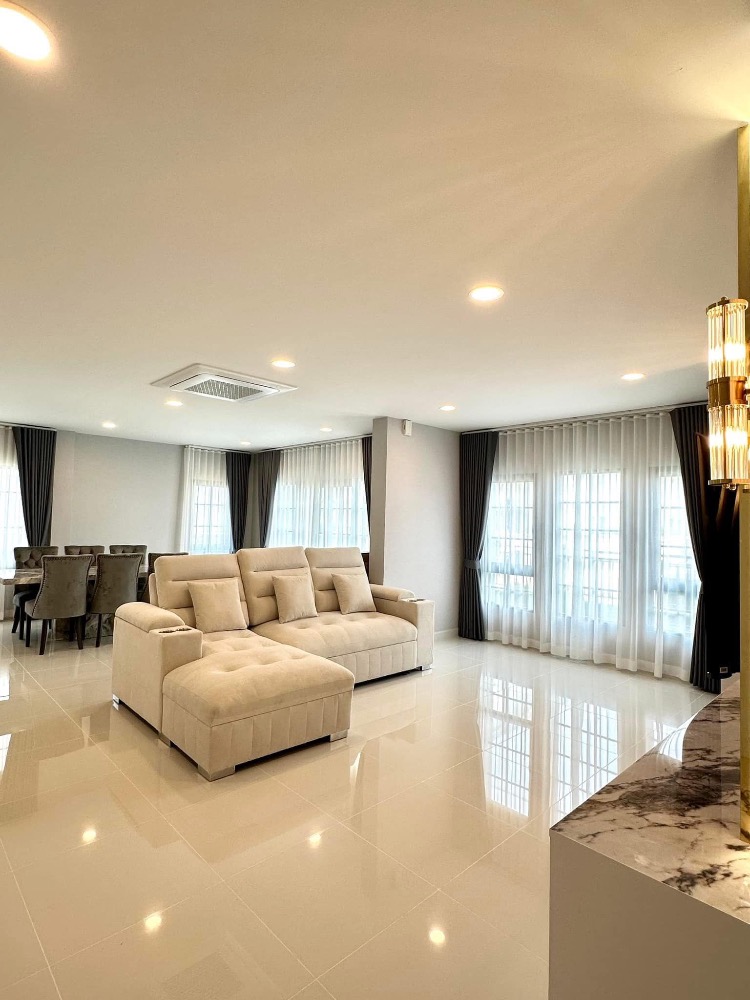 K-6233 Urgent rent! Centro Bangna Phase 2 is ready to be addicted to Mega Bangna.