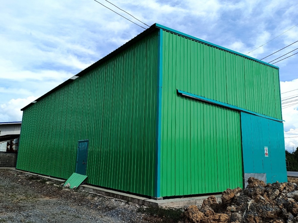 250 square meters of warehouse, on the main road, very new, Bang Pa -in, near Asia Can go beyond the south, very cheap 250 square meters of warehouse, on the main road, very new, Bang Pa -in, near Asia Can go beyond the south, very cheap