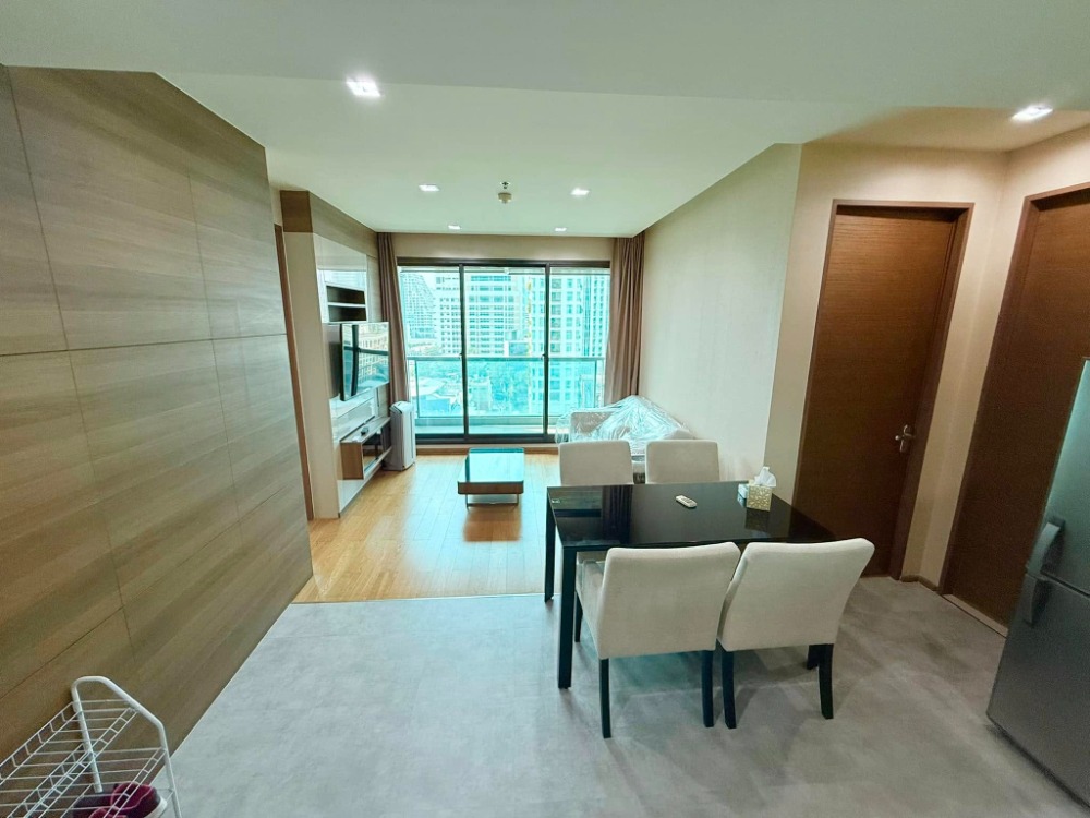 The location is very livable. 2 bedrooms, beautiful view, complete, ready to move in. The location is very livable. 2 bedrooms, beautiful view, complete, ready to move in.