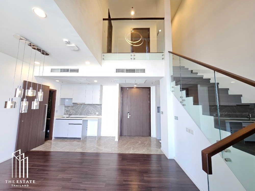 The final room in the Duplex Room Project, a high angle position that has a city view and see the Chao Phraya Watershed Waters. Whizdom Inspire Sukhumvit @18.25MB