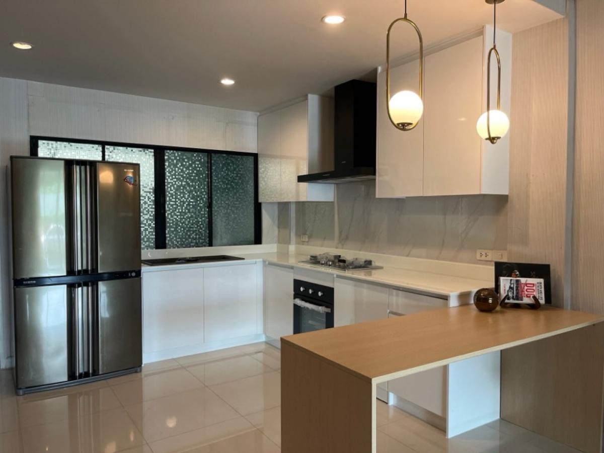 🏡 ทาวน์โฮมหรูให้เช่า ใกล้ BTS อ่อนนุช – กว้างขวาง 3 ห้องนอน พร้อมเฟอร์ฯ ครบ! กระเป๋าใบเดียวย้ายเข้าได้เลย 🚆✨