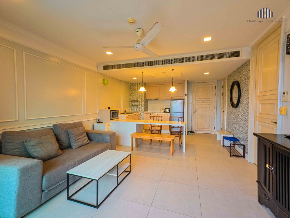 Experience Life by the Sea! Luxury Condo Marrakesh Hua Hin, 53.94 sqm, 2nd Floor, Moroccan-Style Resort. Turn every day into a vacation, just a few steps to the beach. Book now before it's too late!
