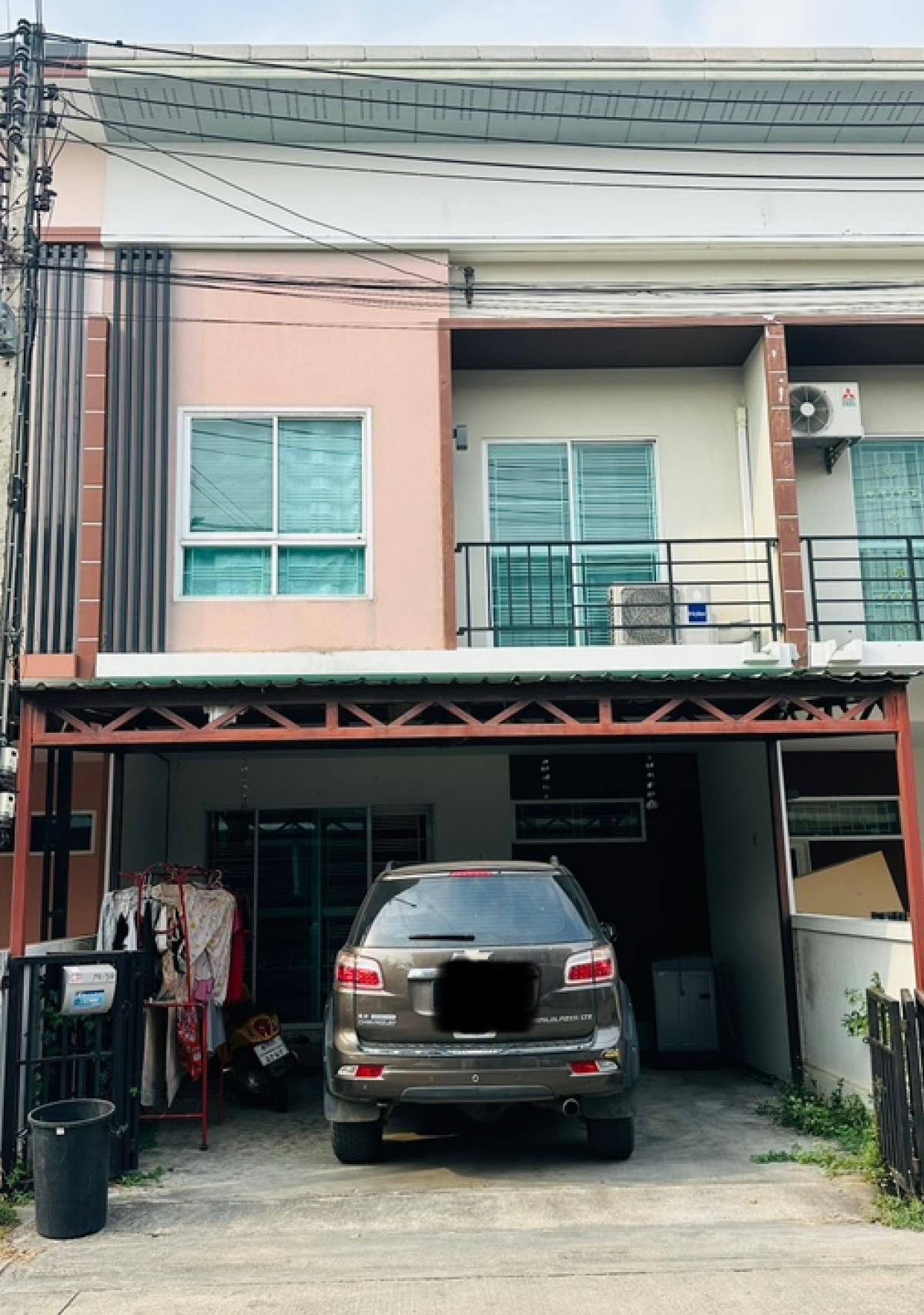 ด่วน**ลดสุดๆ ถูกสุดในโครงการ**ขาย ทาวน์โฮม โครงการเดอะทรัสต์ ทาวน์ วงแหวน-กาญจนาภิเษก (ลำลูกกา คลอง 5)