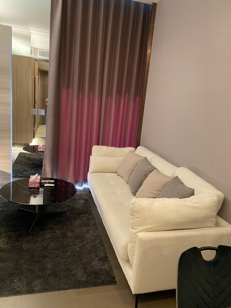 ขายคอนโด THE ESSE AT SINGHA COMPLEX 1ห้องนอน โมเดิร์น ตกแต่งครบ วิวเมือง ใกล้ BTS เพชรบุรี ขายคอนโด THE ESSE AT SINGHA COMPLEX 1ห้องนอน โมเดิร์น ตกแต่งครบ วิวเมือง ใกล้ BTS เพชรบุรี