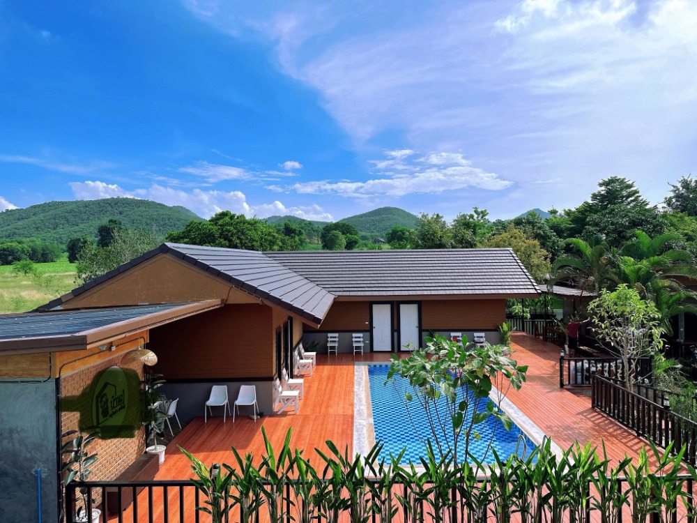 📢👇 House with Private Swimming Pool in Bonanza Area.Suitable for residential living or for daily and monthly rental. Only 3 km from Thanarat Road, 4 km from The Ocean, and close to Makro Pak Chong.