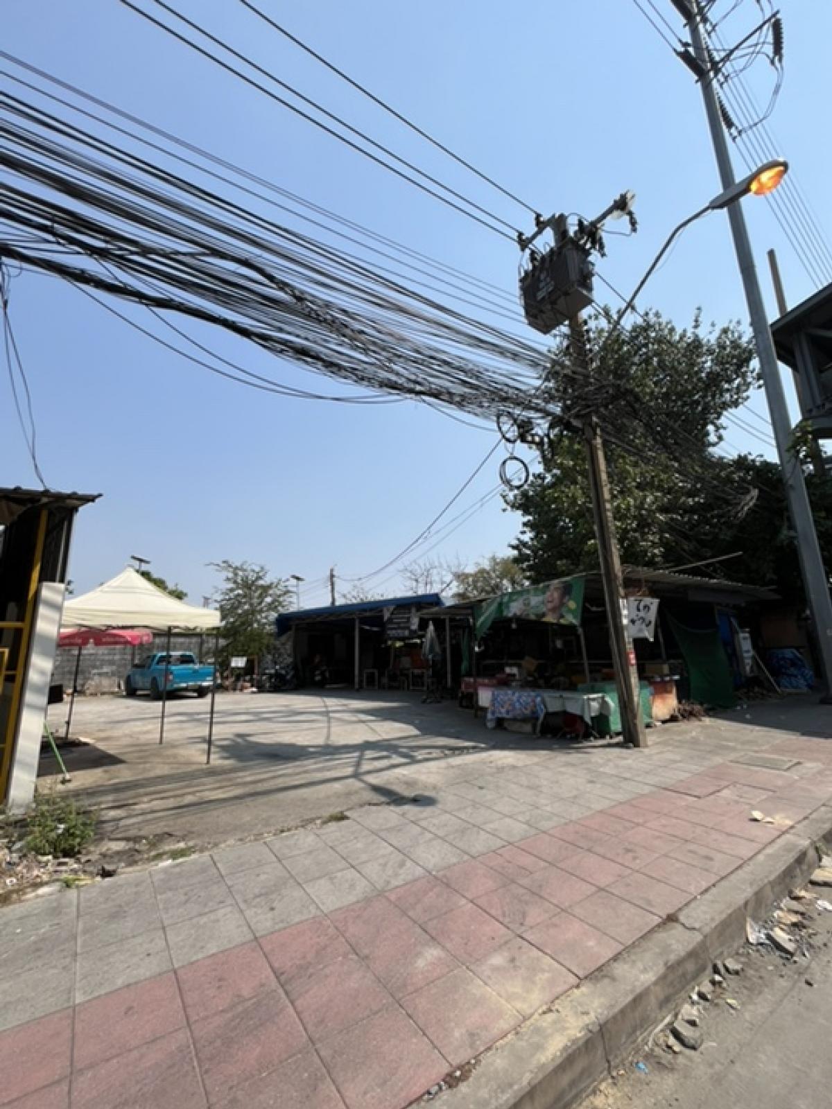 ขายที่ดินติดMRT สถานีกลันตัน ถนนศรีนครินทร์ ขายที่ดินติดMRT สถานีกลันตัน ถนนศรีนครินทร์