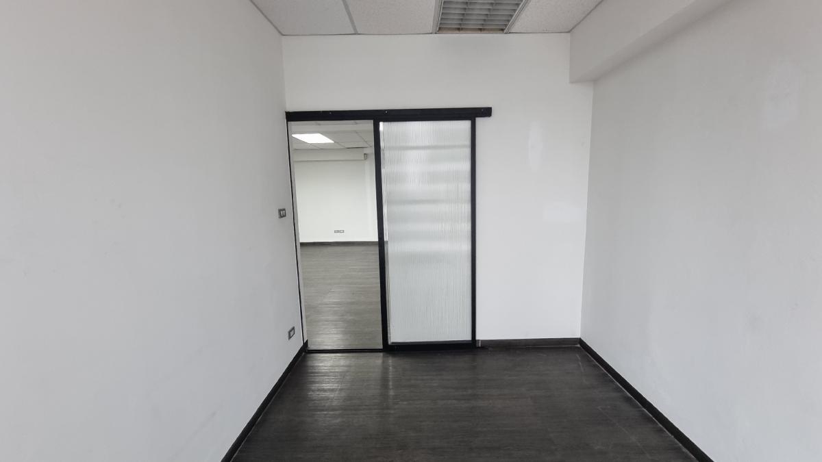 ให้เช่า ออฟฟิศ ใกล้ BTS เอกมัย ชั้น18th 135sqm เพดานสูง2.7m ห้องน้ำใช้ร่วมกับส่วนกลาง – รูปที่ 4