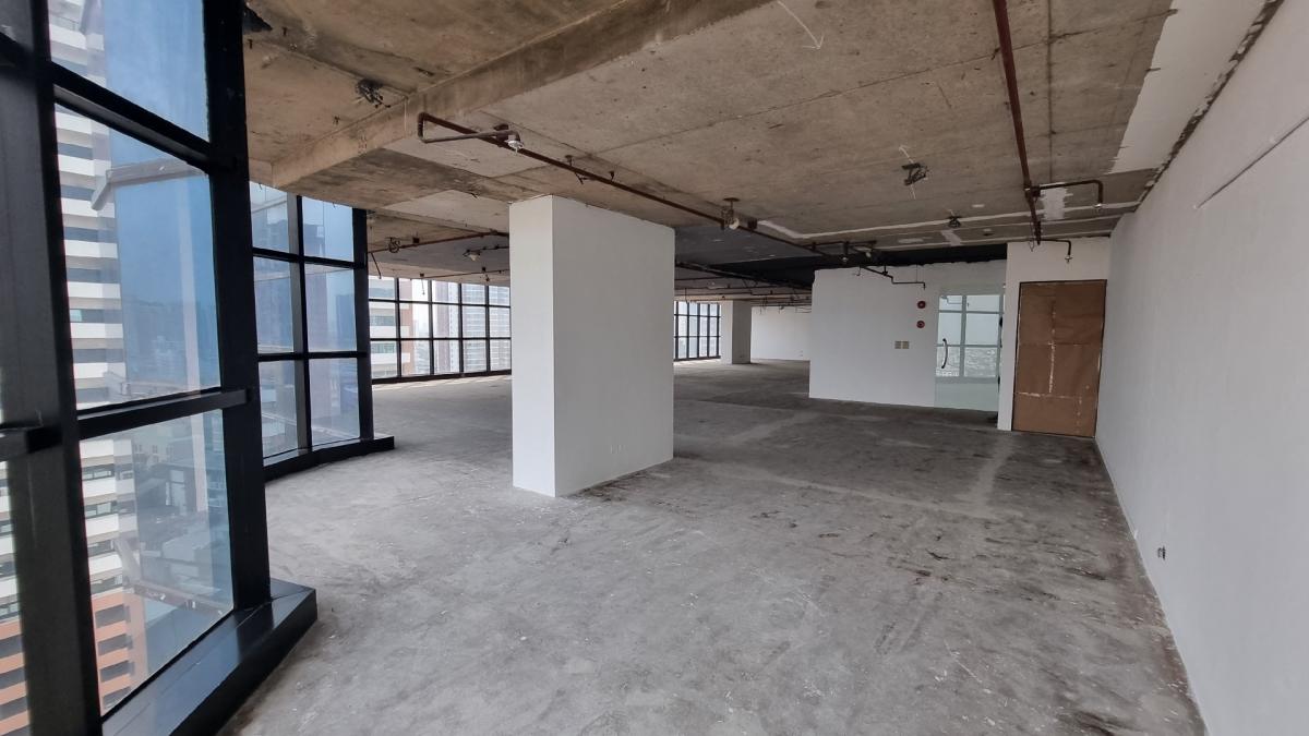 ให้เช่า ออฟฟิศ ใกล้ BTS เอกมัย ชั้น17th 300sqm ฝ้าเพดานสูง 2.9m ห้องน้ำใช้ร่วมกับส่วนกลาง ให้เช่า ออฟฟิศ ใกล้ BTS เอกมัย ชั้น17th 300sqm ฝ้าเพดานสูง 2.9m ห้องน้ำใช้ร่วมกับส่วนกลาง