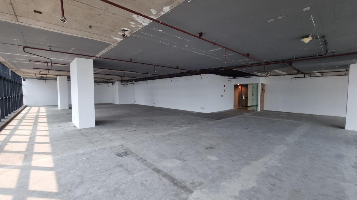 ให้เช่า ออฟฟิศ ใกล้ BTS เอกมัย ชั้น17th 300sqm ฝ้าเพดานสูง 2.9m ห้องน้ำใช้ร่วมกับส่วนกลาง – รูปที่ 3
