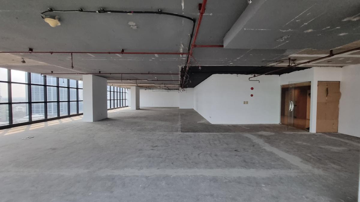 ให้เช่า ออฟฟิศ ใกล้ BTS เอกมัย ชั้น17th 300sqm ฝ้าเพดานสูง 2.9m ห้องน้ำใช้ร่วมกับส่วนกลาง – รูปที่ 4