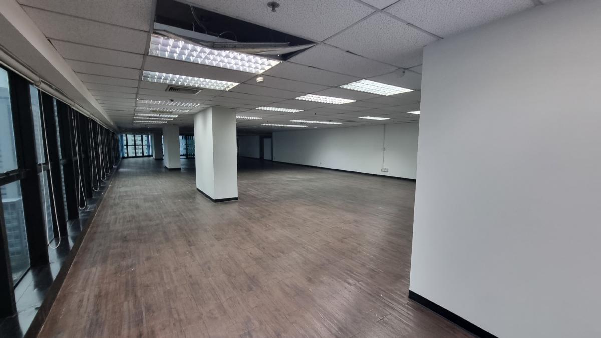 ให้เช่า ออฟฟิศ ใกล้ BTS เอกมัย ชั้น16th 450sqm ความสูงฝ้าเพดาน2.4m ห้องน้ำส่วน – รูปที่ 3