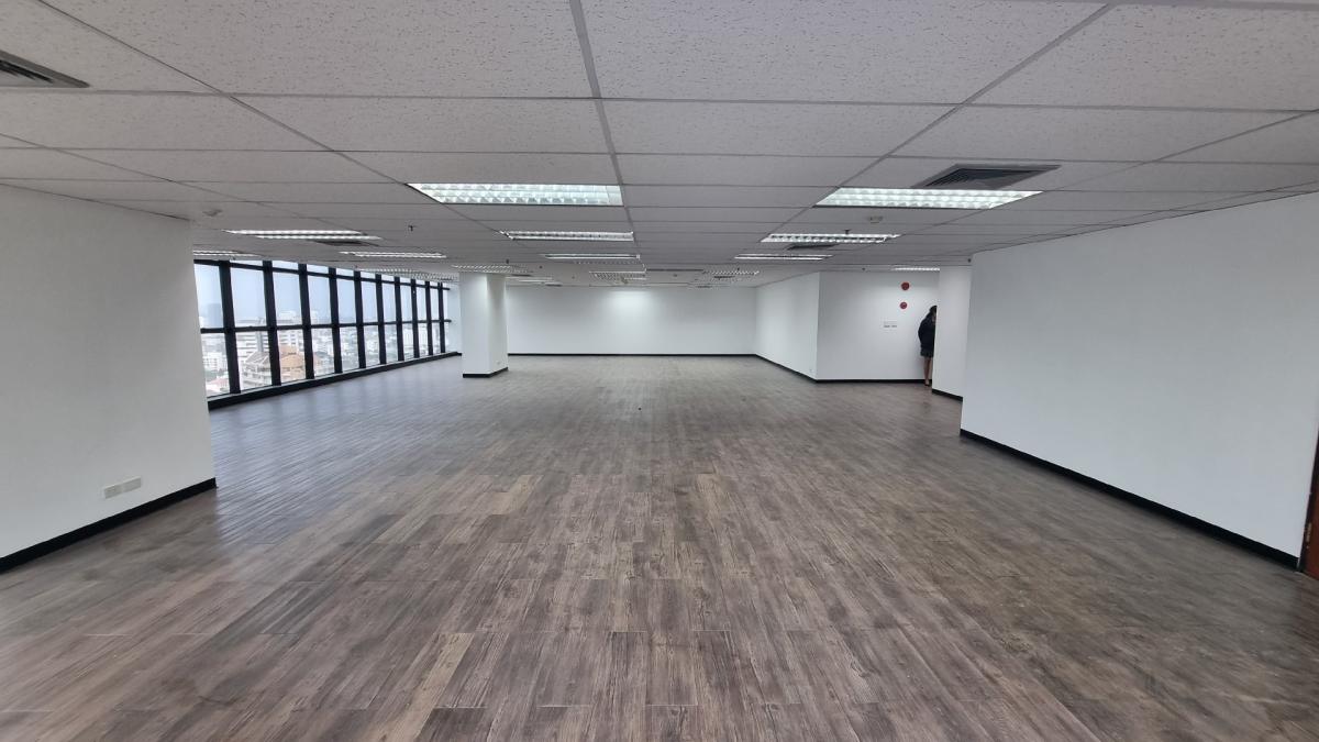 ให้เช่า ออฟฟิศ ใกล้ BTS เอกมัย ชั้น24th 240sqm เพดานสูง 2.4m ห้องน้ำส่วนตัว ให้เช่า ออฟฟิศ ใกล้ BTS เอกมัย ชั้น24th 240sqm เพดานสูง 2.4m ห้องน้ำส่วนตัว