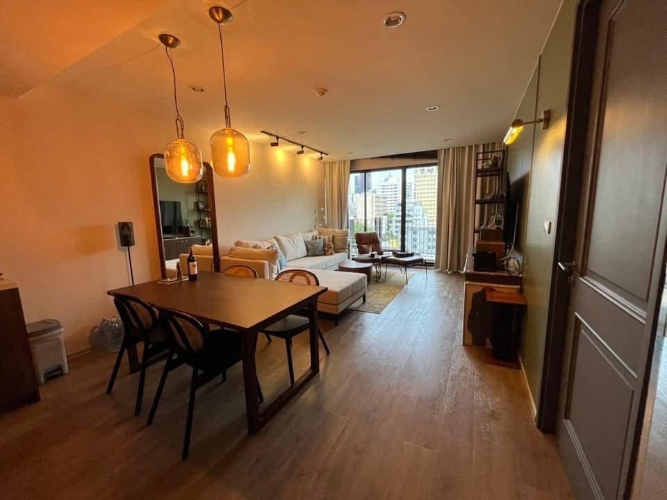 A highly stylish low-rise residence in one of the most sought-after locations Ploenchit area, easy access to BTS Ploenchit, One Bangkok, Central Embassy, and Lumpini Park, just minutes from shopping malls A highly stylish low-rise residence in one of the most sought-after locations Ploenchit area, easy access to BTS Ploenchit, One Bangkok, Central Embassy, and Lumpini Park, just minutes from shopping malls