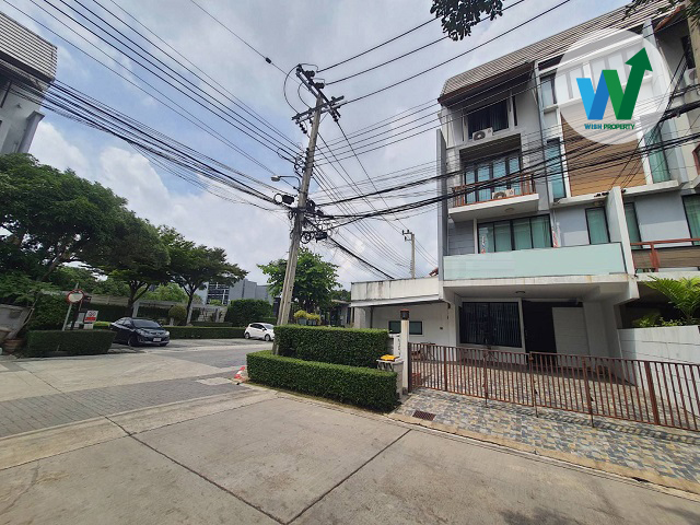 ขายถูก ทาวน์โฮม อารียา แมนดารีนา สุขุมวิท 77 4 ชั้น หลังมุม ติดถนนอ่อนนุช เหมาะสำหรับทำออฟฟิศ สำนักงาน ขายถูก ทาวน์โฮม อารียา แมนดารีนา สุขุมวิท 77 4 ชั้น หลังมุม ติดถนนอ่อนนุช เหมาะสำหรับทำออฟฟิศ สำนักงาน