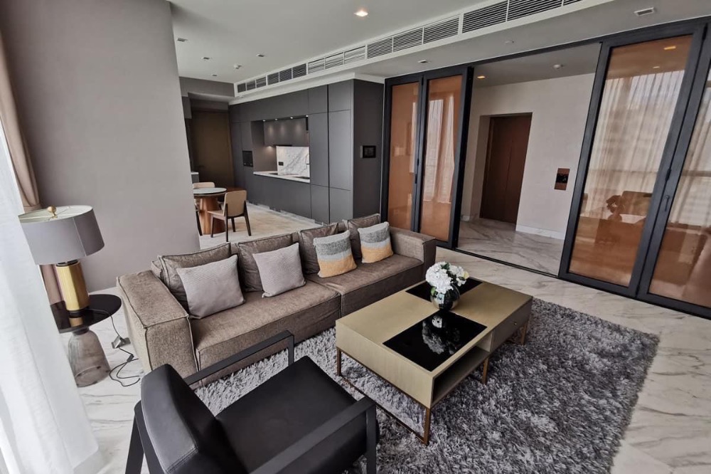 Pet-Friendly for rent The Monument Thonglor 2 bedrooms 3 baths super luxury condo in soi Thonglor