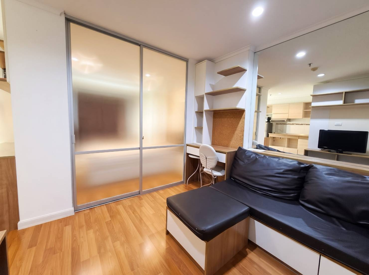 ห้องสวยเฟอร์ฯครบ ทำเลทอง ราคาดี!!⭐Lumpini Place Ratchayothin (ลุมพินี เพลส รัชโยธิน) – รูปที่ 4