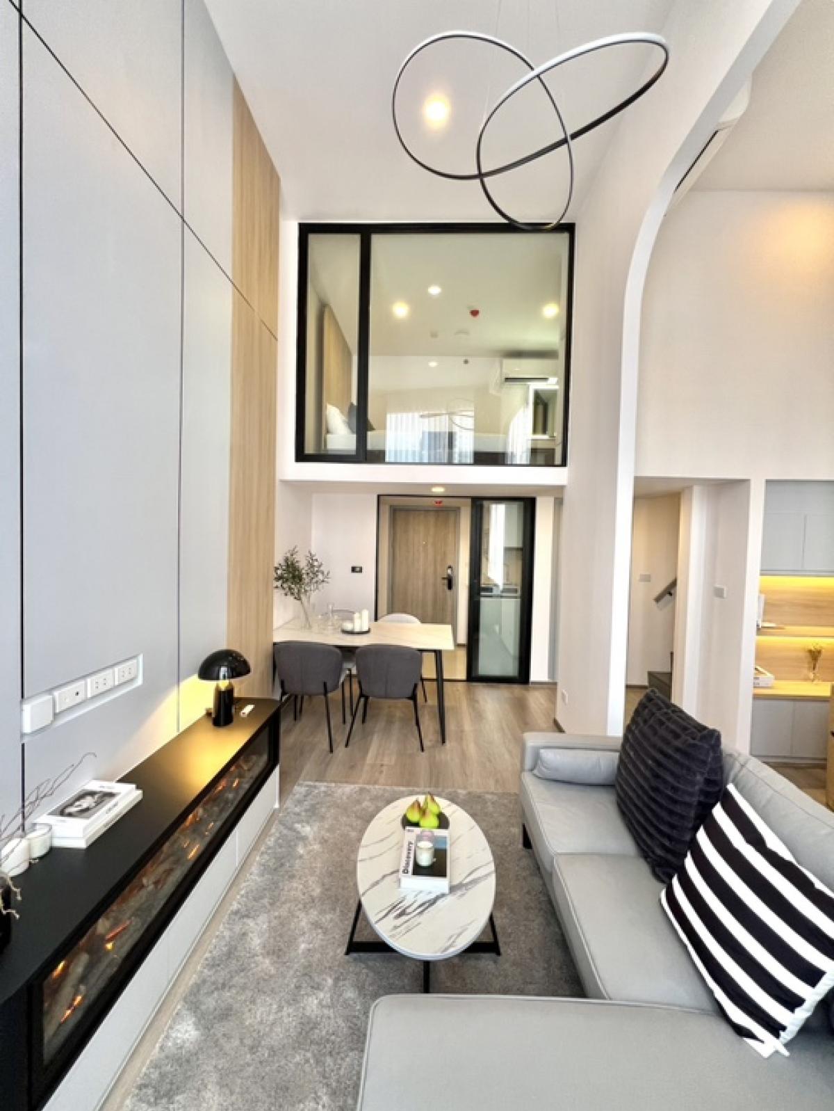 คอนโด 2 ชั้น ห้องDuplex คอนโด 2 ชั้น ห้องDuplex