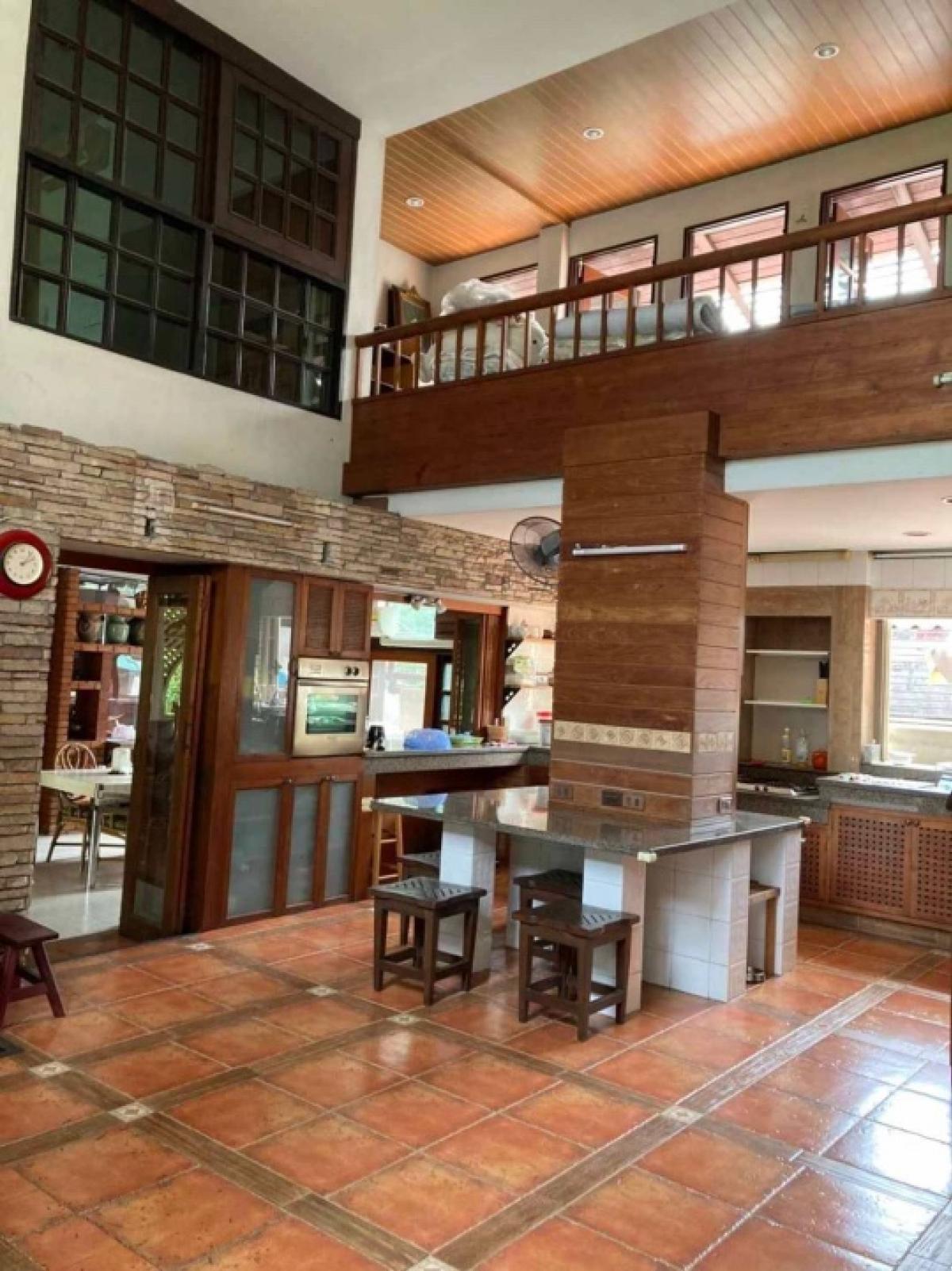 2 storey detached house for sale, Rama 9 Road, Soi 41, near The Nine 2 storey detached house for sale, Rama 9 Road, Soi 41, near The Nine