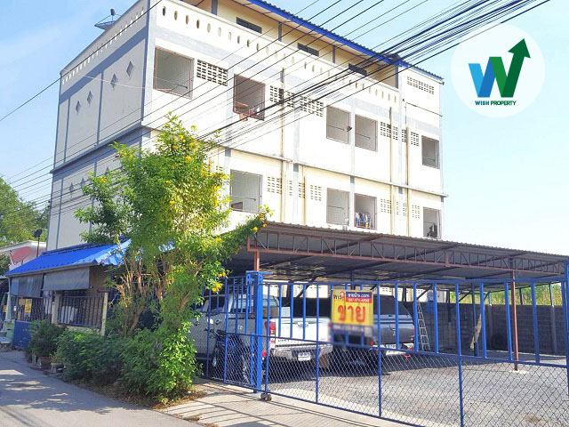 ขายหอพักสภาพดี ใกล้ถนนพหลโยธิน 108 ตร.ว. 3 ชั้น 15 ห้อง มีร้านค้า พร้อมลานจอดรถ มอเตอร์ไซค์ 15 คัน, รถยนต์ 6 คัน หน้ากว้าง 12 เมตร ลึก 18 เมตร แปลงสวย ติดถนนซอย ใกล้ถนนใหญ่ ทุกห้องทุกชั้นรับลมดีมาก ไม่มีตึกสูงบัง ขายหอพักสภาพดี ใกล้ถนนพหลโยธิน 108 ตร.ว. 3 ชั้น 15 ห้อง มีร้านค้า พร้อมลานจอดรถ มอเตอร์ไซค์ 15 คัน, รถยนต์ 6 คัน หน้ากว้าง 12 เมตร ลึก 18 เมตร แปลงสวย ติดถนนซอย ใกล้ถนนใหญ่ ทุกห้องทุกชั้นรับลมดีมาก ไม่มีตึกสูงบัง
