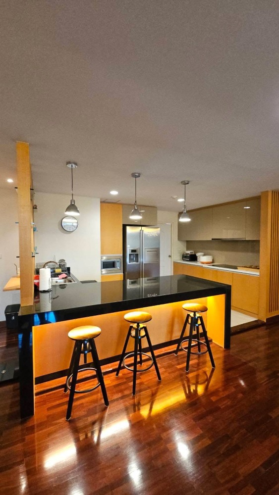 ● Corner room ● ชั้น 00+, 157.00 ตร.ม. | 2 ห้องนอน, 3 ห้องน้ำ, 1 ห้องทำงาน | ใกล้ เจ อเวนิว ทองหล่อ 3 นาที, ดองกิ มอลล์ ทองหล่อ 5 นาที, มศว. 12 นาที – รูปที่ 2