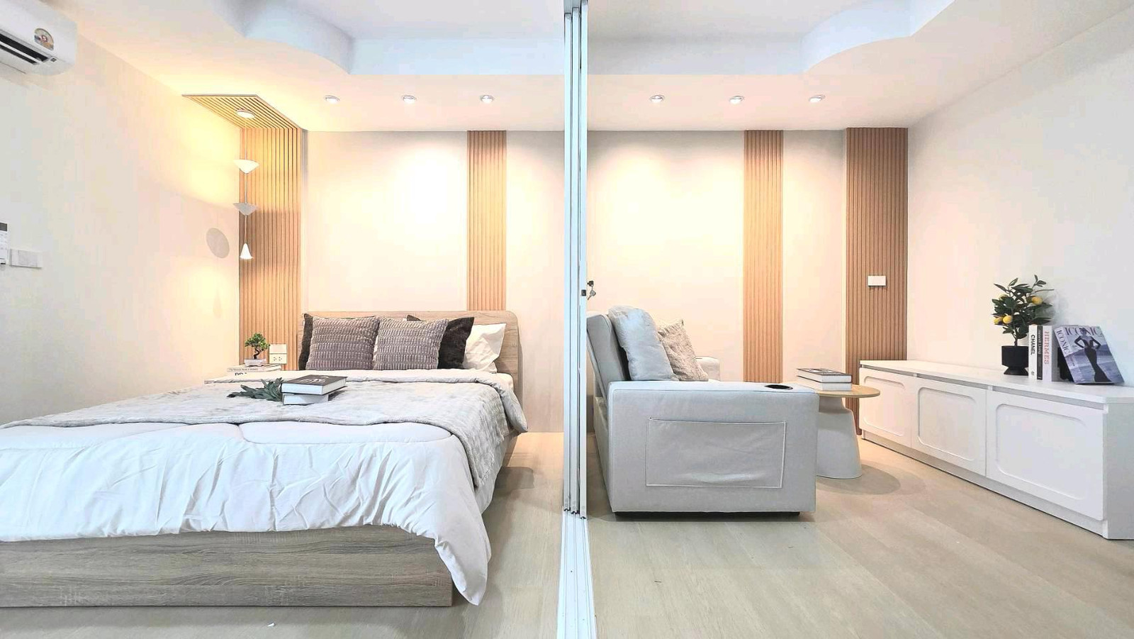 🚅🏬😻😻Jw suite 💥💥เลี้ยงสัตว์ได้แบบเปิดเผย ✅ใกล้รถไฟฟ้า ใกล้แหล่งอาหารการกิน ห้องตกแต่งใหม่ทั้งหมด ขนาด 28  ตรม. ตกแต่งครบพร้อมเฟอร์ฯจากแบนชั้นนำ ราคา ล้านต้นๆๆเงินเดือน 14,000กู้ได้💯 – รูปที่ 2