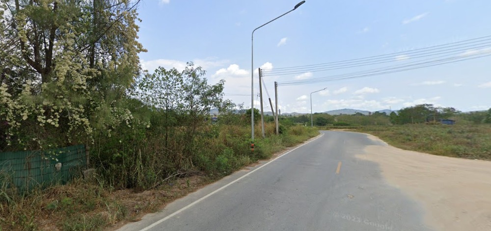 Land for Sale in Nikhom Phatthana, Rayong Size: 4-2-70 Rai Land for Sale in Nikhom Phatthana, Rayong Size: 4-2-70 Rai