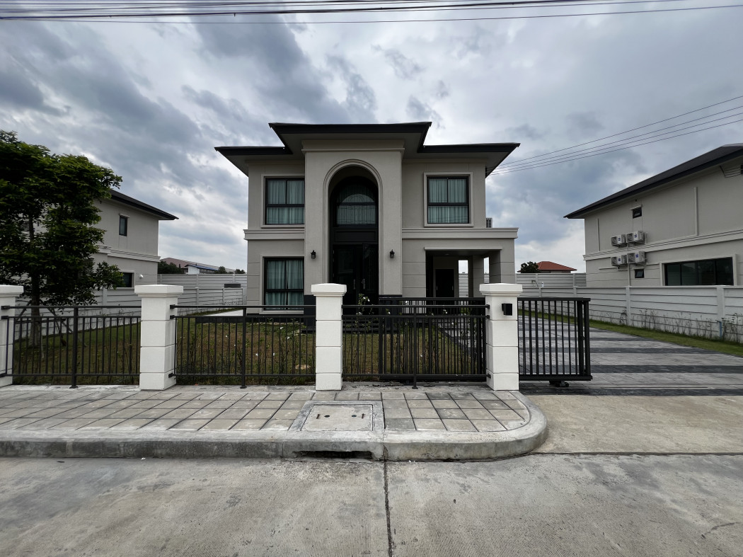 Single house for rent, furnished, Lek Sirin Rama 2 Single house for rent, furnished, Lek Sirin Rama 2