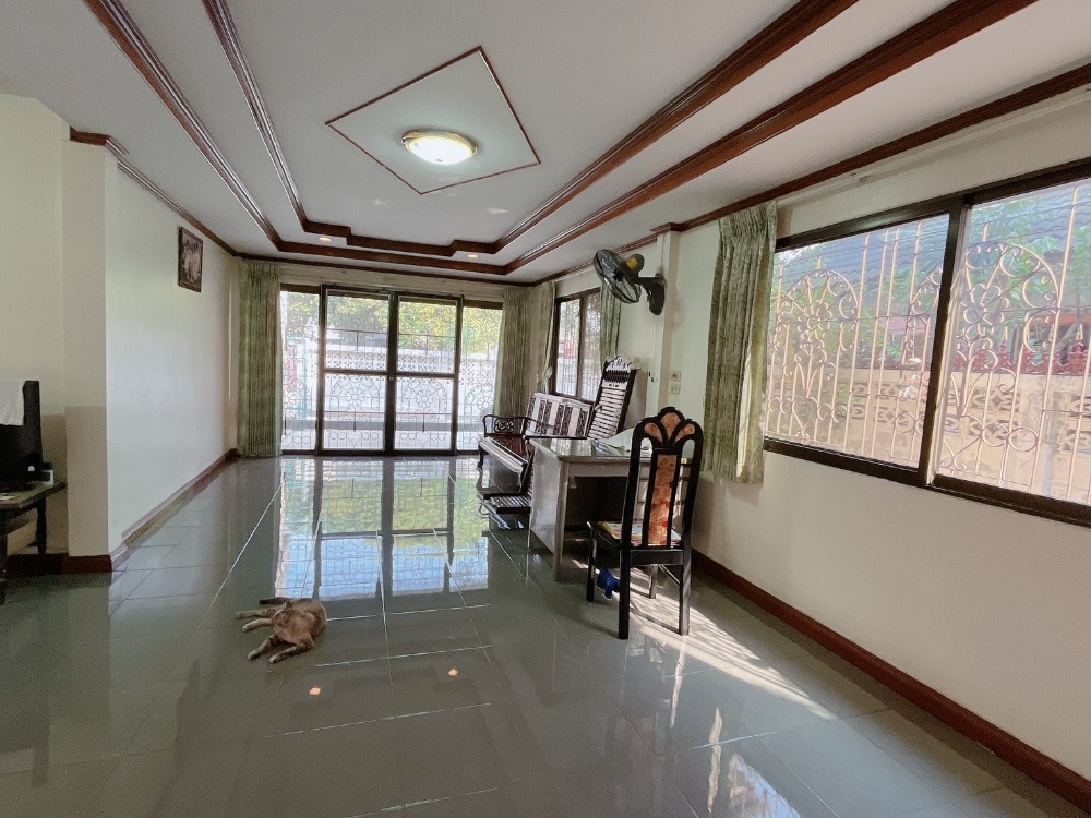ปรับลดราคา บ้านเดี่ยว  พื้นที่ใช้สอยขนาดใหญ่  ติดซาฟารีเวิลดิ์ ใกล้แฟชั่นไอร์แลนด์ – รูปที่ 3