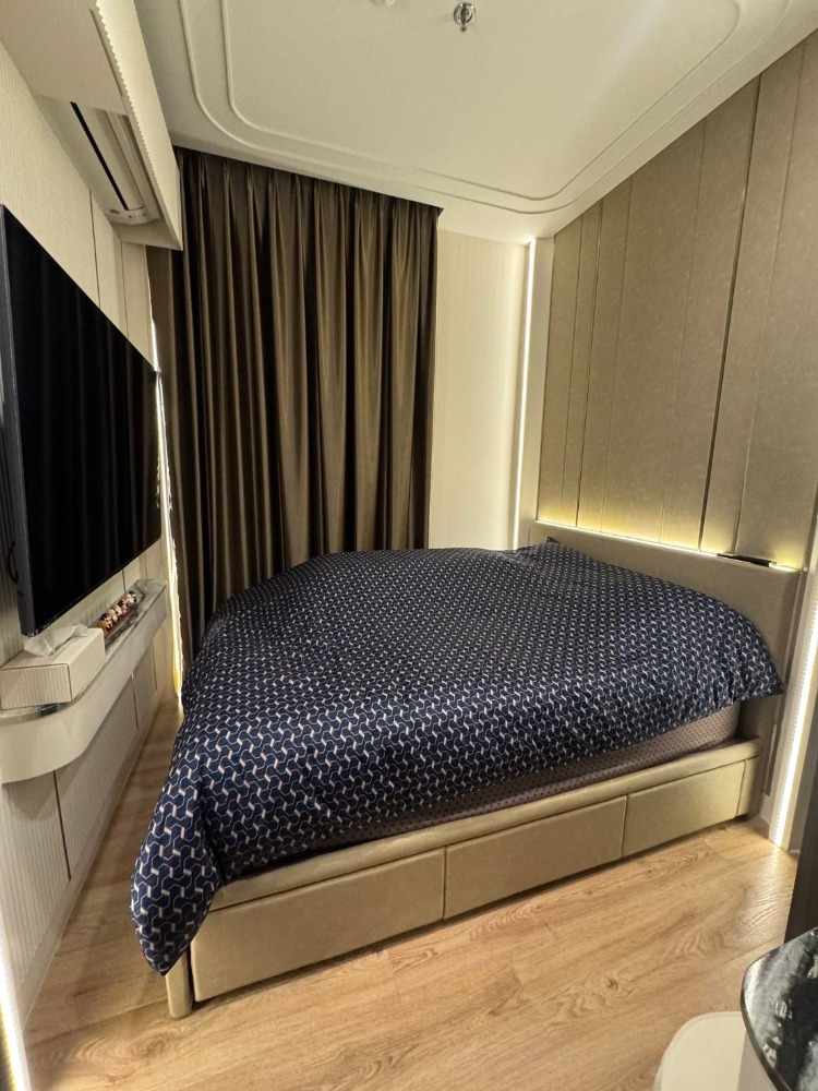 ● Newly decorated room ● 35+ floor 54.00 sq.m. | 2 beds 2 baths | near BTS Ari station 1 mins, La villa 1 mins