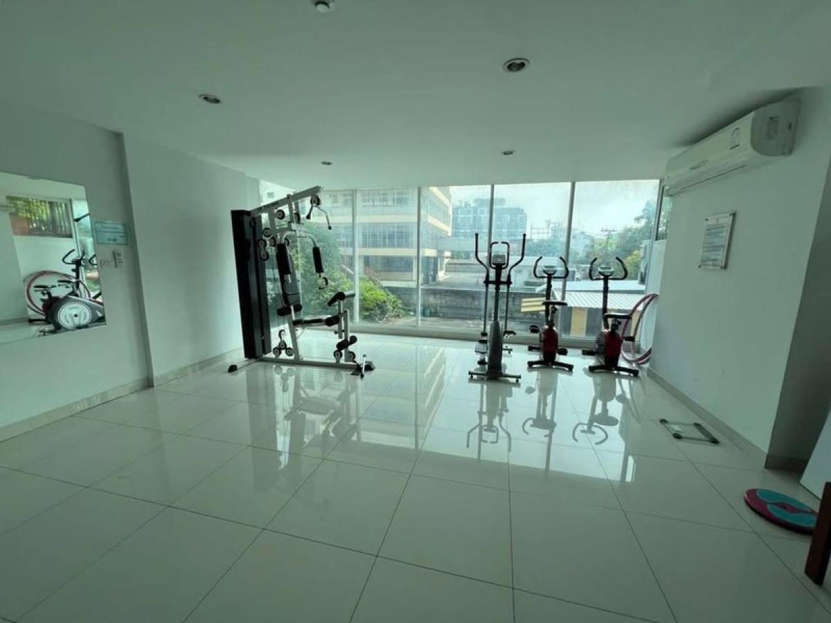 (A033469) The Crystal Condominium (A033469) The Crystal Condominium